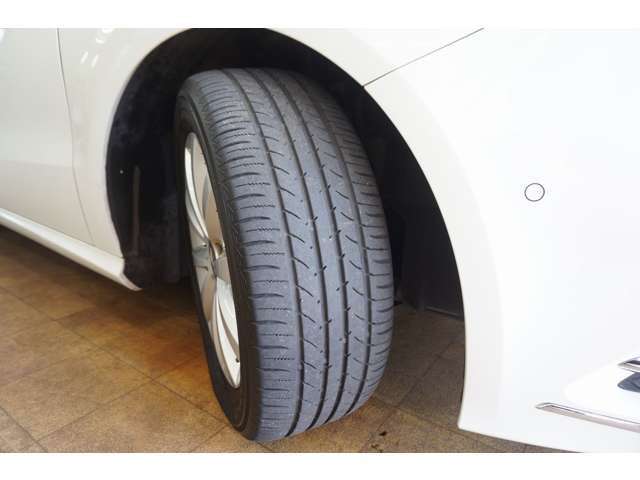 メルセデスベンツ Ｂクラス Ｂ１８０　ブルーエフィシェンシー H24年 (近畿) 99