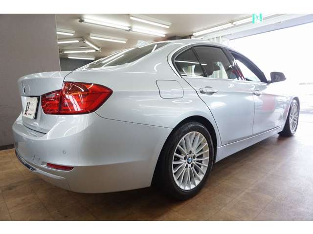 ＢＭＷ ３シリーズ ３２０ｉ　ラグジュアリー H24年 (近畿) 99