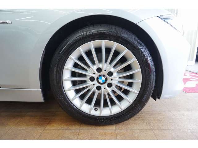 ＢＭＷ ３シリーズ ３２０ｉ　ラグジュアリー H24年 (近畿) 99