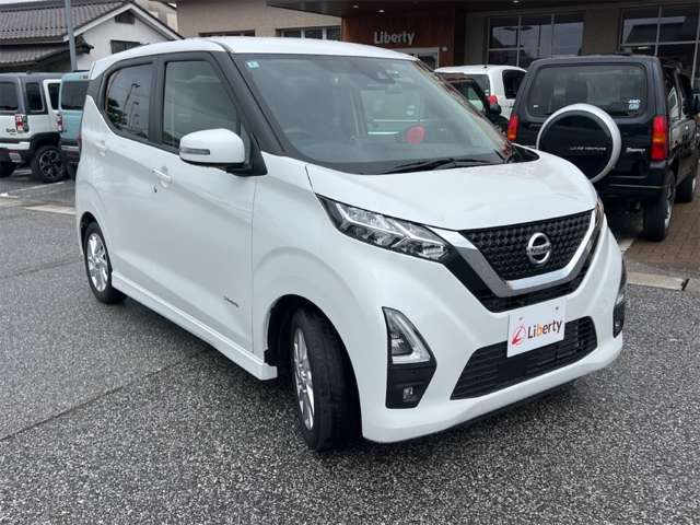 日産 デイズ ６６０ ハイウェイスターＸ R4年 (近畿) 99