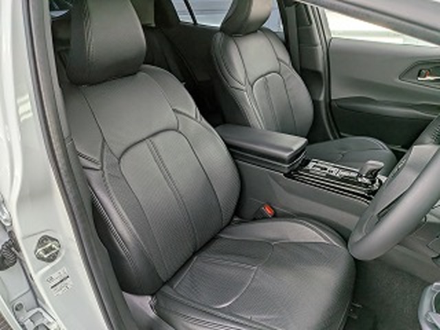 トヨタ プリウス ２．０ Ｚ Ｅ－ＦＯＵＲ ４ＷＤ R6年 (東北) 99