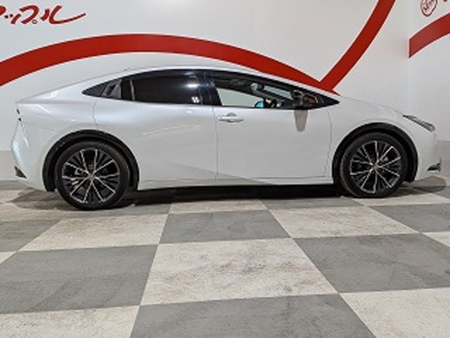 トヨタ プリウス ２．０ Ｚ Ｅ－ＦＯＵＲ ４ＷＤ R6年 (東北) 99