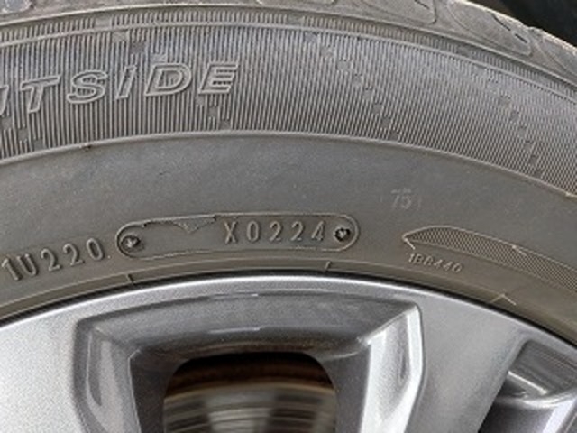 トヨタ ヴォクシー １．８ ハイブリッド Ｓ－Ｚ Ｅ－ＦＯＵＲ ４ＷＤ R4年 (東北) 99