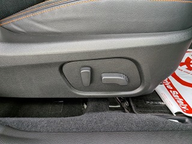 スバル フォレスター ２．０ エックスブレイク ４ＷＤ H28年 (東北) 99
