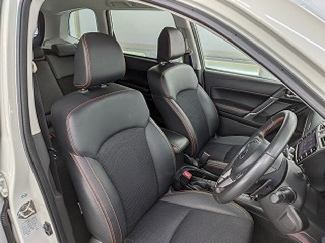 スバル フォレスター ２．０ エックスブレイク ４ＷＤ H28年 (東北) 99