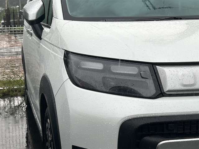 ホンダ フリード　ハイブリッド １．５ Ｅ：ＨＥＶ クロスター R8年 (東海) 99