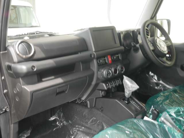 スズキ ジムニー　ノマド １．５ ＦＣ ４ＷＤ R8年 (近畿) 99