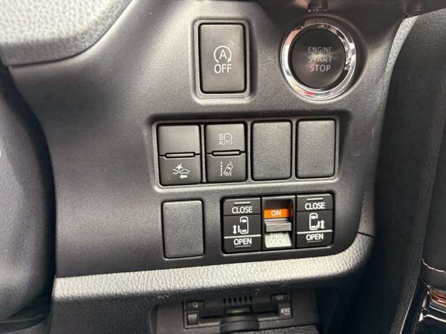 トヨタ エスクァイア ２．０ ＸＩ H29年 () 99
