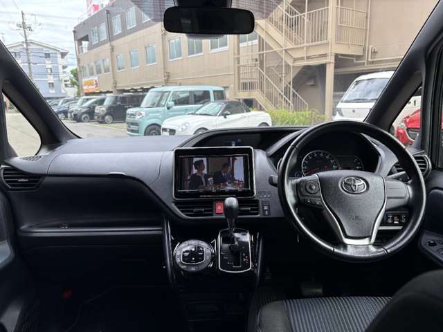 トヨタ ヴォクシー ２．０ ＺＳ 煌ＩＩ H29年 () 99