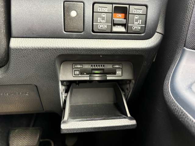 トヨタ ヴォクシー ２．０ ＺＳ 煌ＩＩ H29年 () 99