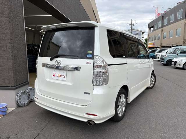トヨタ ノア ２．０ ＳＩ H23年 () 99