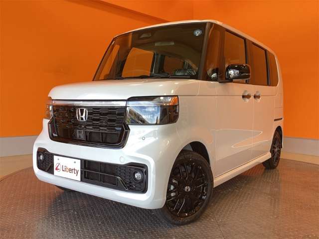 ホンダ Ｎ　ＢＯＸ カスタム ６６０ ターボ ブラック スタイル R8年 (近畿) 99