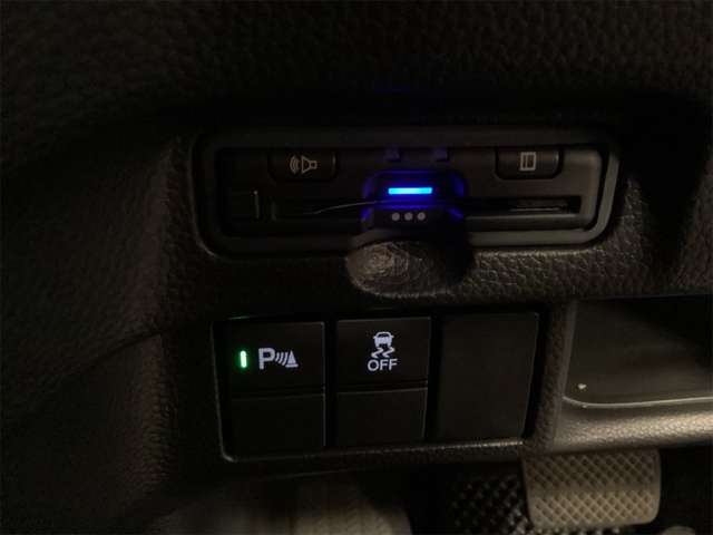 ホンダ Ｎ　ＢＯＸ カスタム ６６０ Ｌ ターボ R4年 (近畿) 99