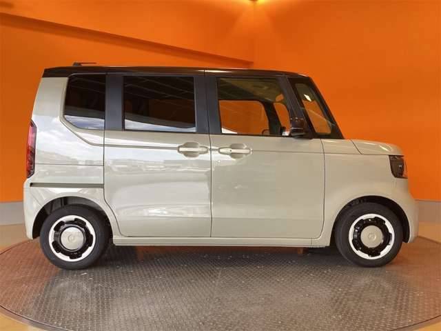 ホンダ Ｎ　ＢＯＸ ６６０ ファッションスタイル ２トーン R8年 (近畿) 99
