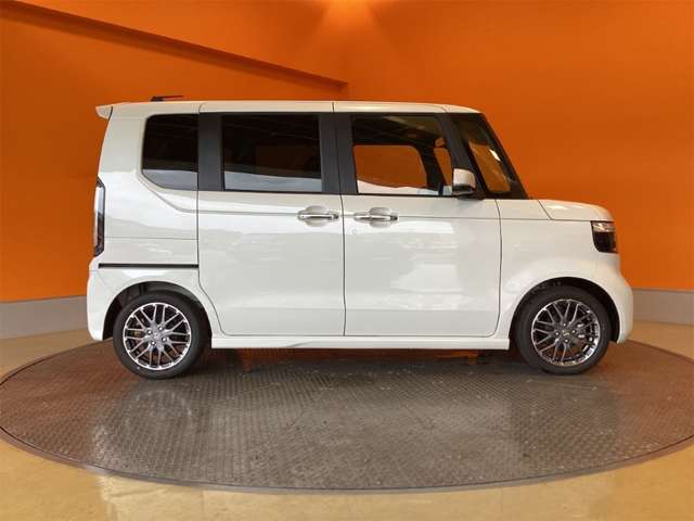 ホンダ Ｎ　ＢＯＸ カスタム ６６０ ターボ R8年 (近畿) 99