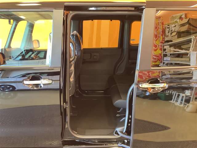 ホンダ Ｎ　ＢＯＸ カスタム ６６０ R8年 (近畿) 99