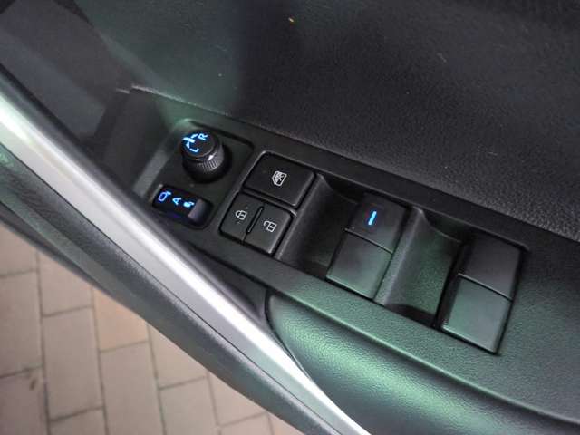 トヨタ カローラクロス １．８ Ｚ R5年 () 99