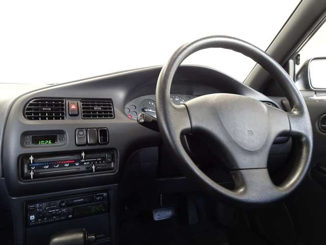 マツダ ファミリア １．５ ＬＳ H7年 (関東) 99