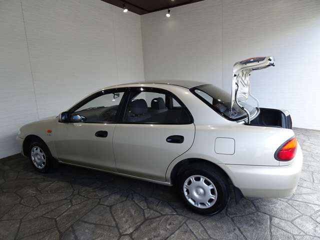 マツダ ファミリア １．５ ＬＳ H7年 (関東) 99