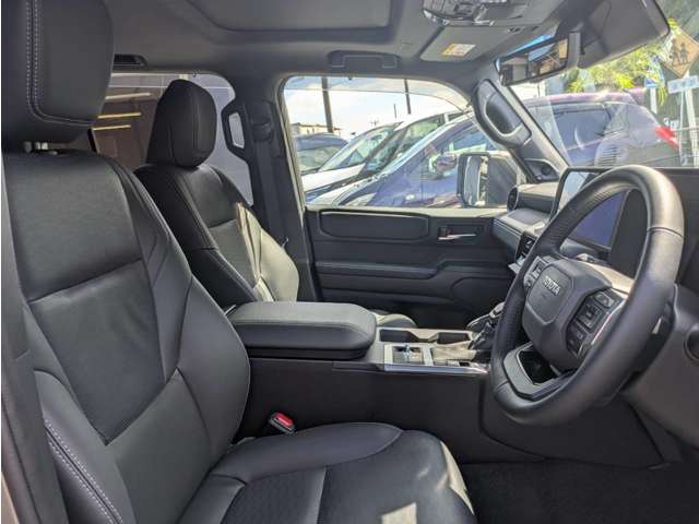 トヨタ ランドクルーザー２５０ ２．８ ＶＸ ディーゼルターボ ４ＷＤ R7年 (関東) 99