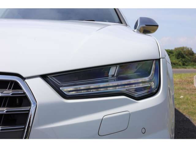 アウディ Ｓ７　スポーツバック ４．０ ４ＷＤ H27年 (東海) 99
