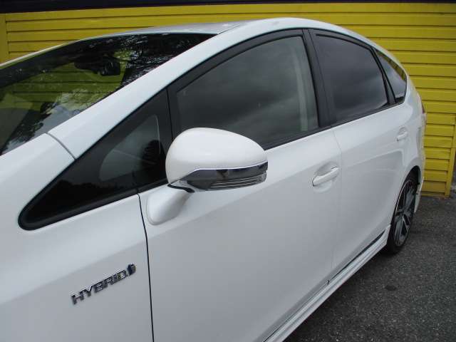 トヨタ プリウスΑ １．８ Ｇ H27年 (関東) 99