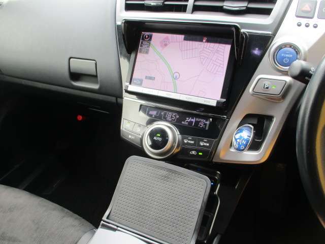 トヨタ プリウスΑ １．８ Ｇ H27年 (関東) 99