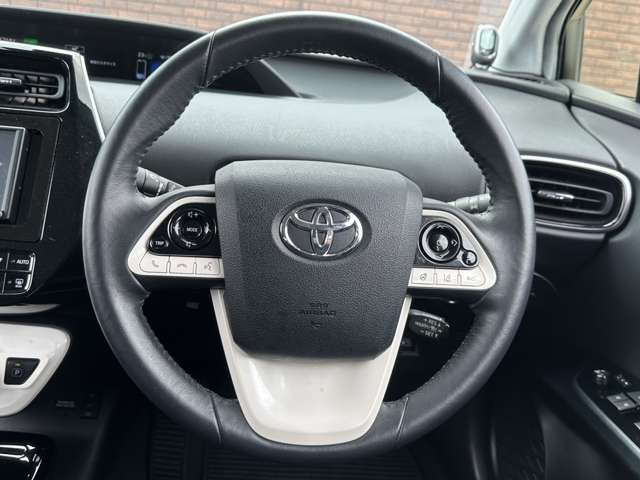 トヨタ プリウスＰＨＶ １．８ Ｓ H30年 (関東) 99