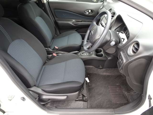 日産 ノート １．２ Ｘ ＤＩＧ－Ｓ H25年 (関東) 99