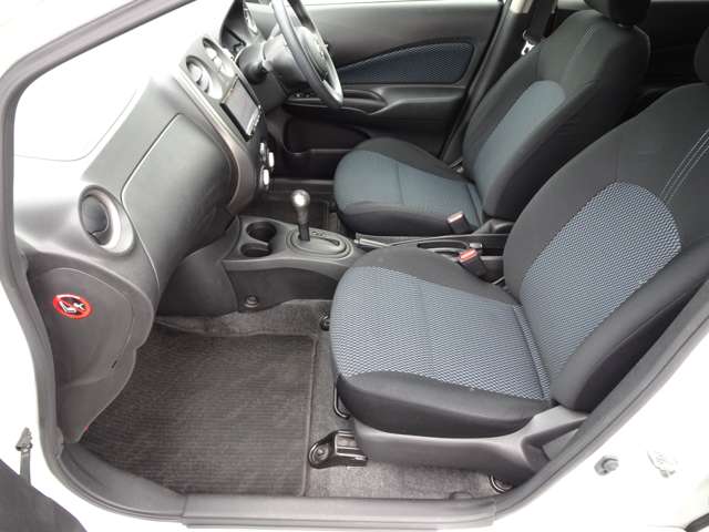 日産 ノート １．２ Ｘ ＤＩＧ－Ｓ H25年 (関東) 99