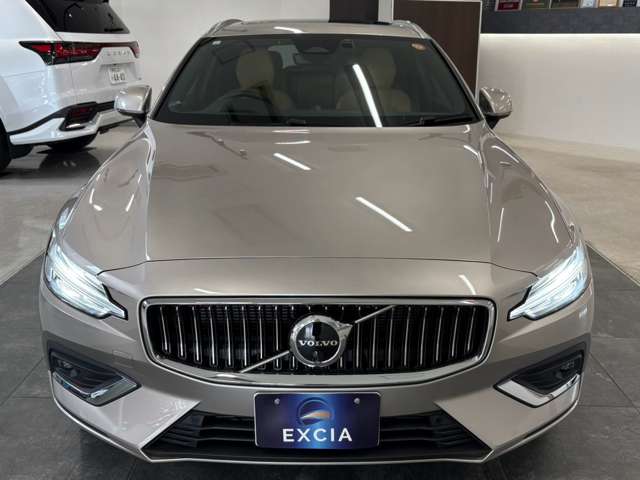 ボルボ Ｖ６０ アルティメット　Ｂ４　ダークエディション R5年 (関東) 99