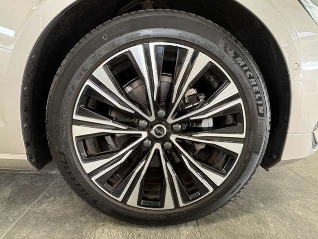 ボルボ Ｖ６０ アルティメット　Ｂ４　ダークエディション R5年 (関東) 99