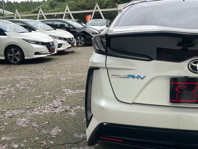 トヨタ プリウスＰＨＶ １．８ Ｓ ナビパッケージ ＧＲ スポーツ R1年 () 99