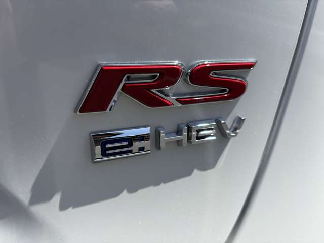 ホンダ ヴェゼル １．５ Ｅ：ＨＥＶ ＲＳ R8年 (関東) 99