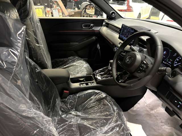 ホンダ ヴェゼル １．５ Ｅ：ＨＥＶ ＲＳ R8年 (関東) 99