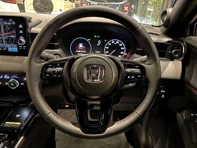 ホンダ ヴェゼル １．５ Ｅ：ＨＥＶ ＲＳ R8年 (関東) 99