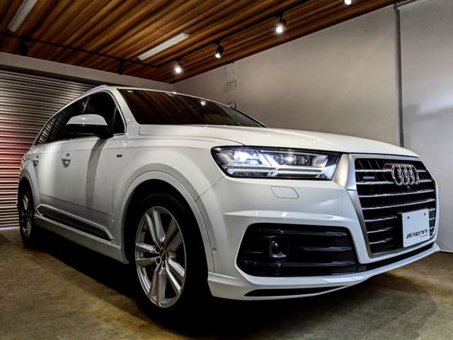 アウディ Ｑ７ ２．０ ＴＦＳＩ クワトロ Ｓラインパッケージ ４ＷＤ H28年 (関東) 99