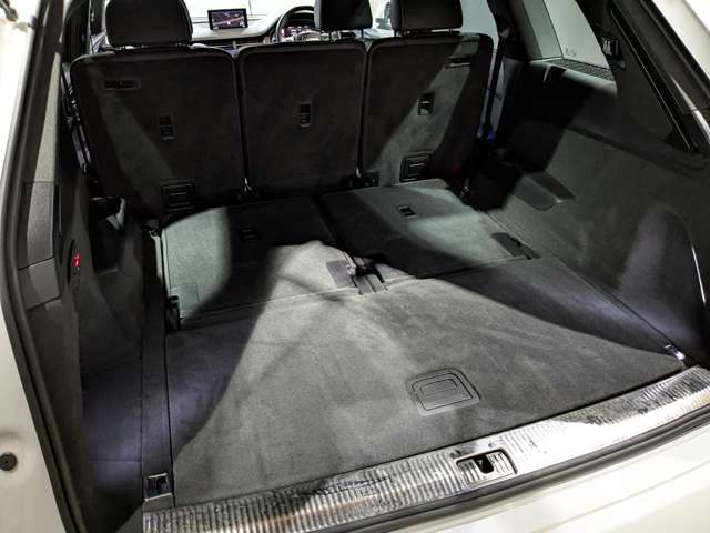 アウディ Ｑ７ ２．０ ＴＦＳＩ クワトロ Ｓラインパッケージ ４ＷＤ H28年 (関東) 99