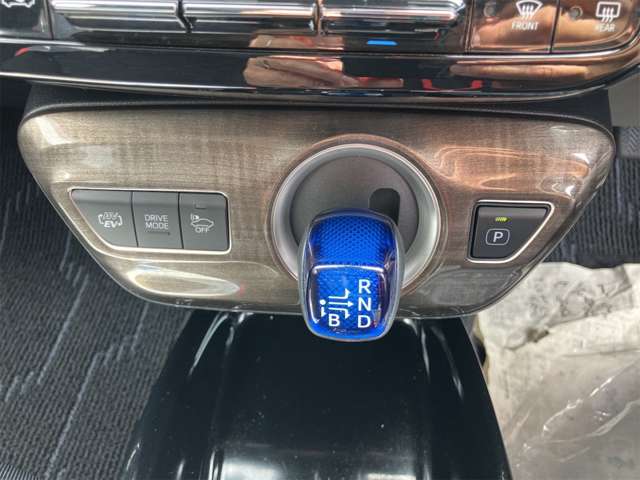 トヨタ プリウスＰＨＶ １．８ Ｓ H29年 () 99