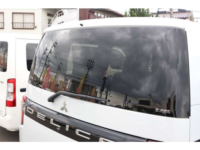 三菱 デリカ　Ｄ：５ ２．２ Ｐ ディーゼルターボ ４ＷＤ R8年 (中国) 99