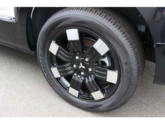 三菱 デリカ　Ｄ：５ ２．２ Ｐ ディーゼルターボ ４ＷＤ R8年 (中国) 99