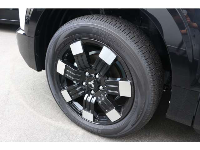 三菱 デリカ　Ｄ：５ ２．２ Ｐ ディーゼルターボ ４ＷＤ R8年 (中国) 99