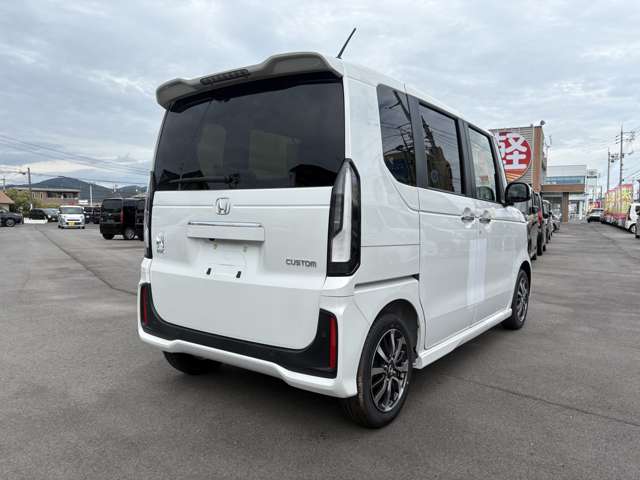 ホンダ Ｎ　ＢＯＸ カスタム ６６０ R8年 () 99
