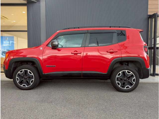 ジープ レネゲード トレイルホーク ４ＷＤ H28年 (四国) 99