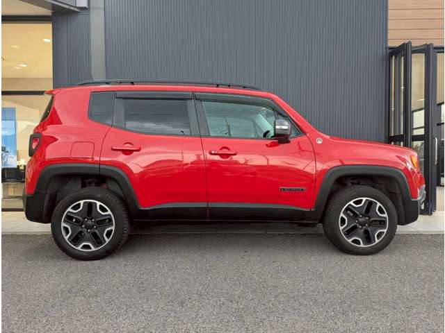 ジープ レネゲード トレイルホーク ４ＷＤ H28年 (四国) 99