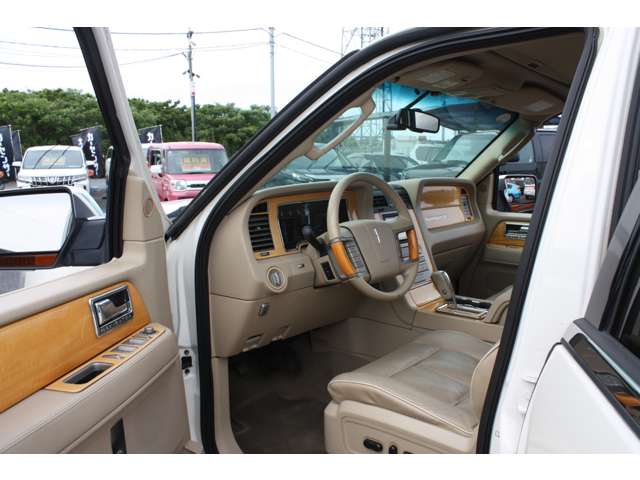 リンカーン ナビゲーター リミテッド エディション ４ＷＤ H23年 (関東) 99
