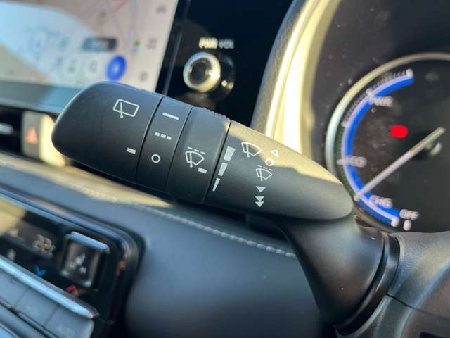 トヨタ ノア １．８ ハイブリッド Ｓ－Ｚ R6年 (関東) 99
