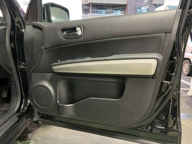 日産 エクストレイル ２．０ ２０Ｘ ４ＷＤ H22年 () 99