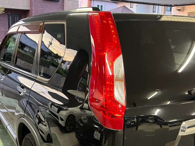 日産 エクストレイル ２．０ ２０Ｘ ４ＷＤ H22年 () 99
