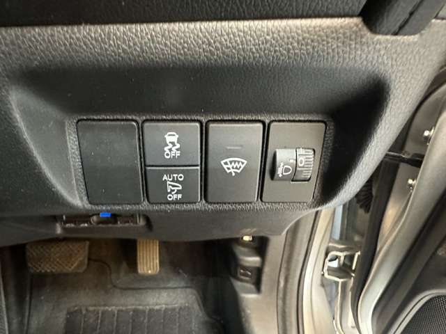 ホンダ シャトル １．５ Ｇ ４ＷＤ H28年 (甲信越・北陸) 99